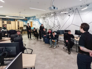 Elevi in vizita la Facultatea de Matematica si Informatica, USM